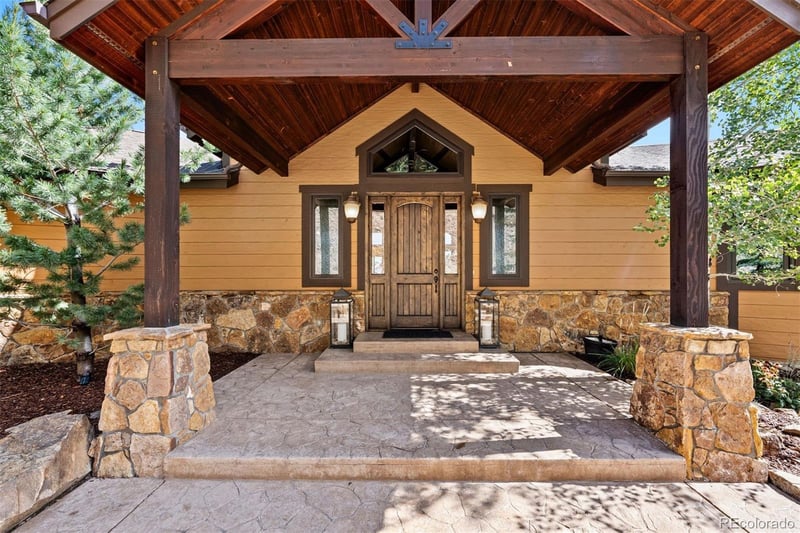 610 Clear Creek Rd, Evergreen, CO 80439