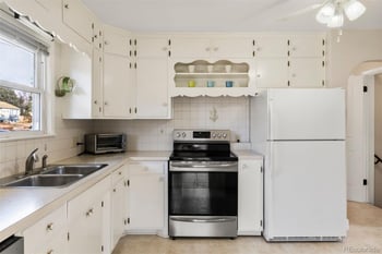 1241 Monroe St, Colorado Springs, CO 80907