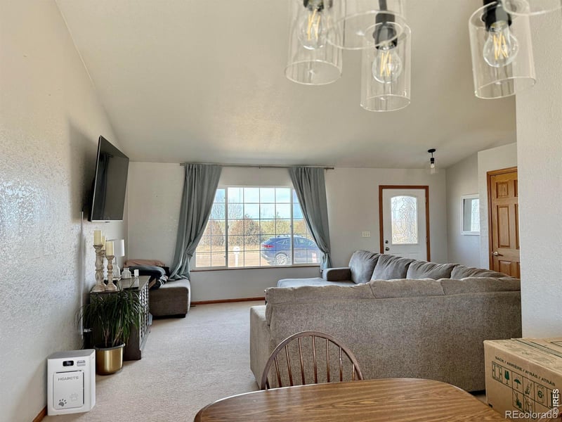 725 Walsh Ave, Holyoke, CO 80734