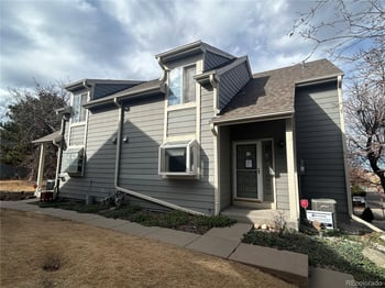 2002 Worchester Way, Aurora, CO 80014