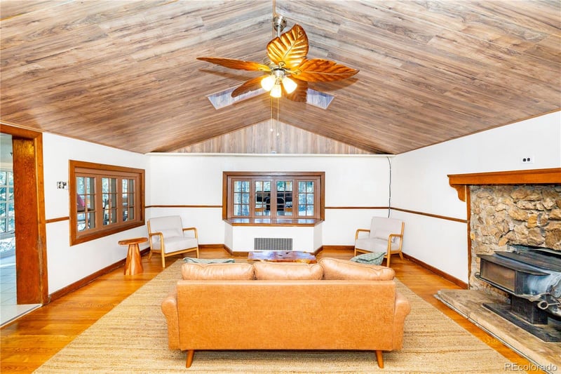 9079 Murphy Gulch Rd, Littleton, CO 80127