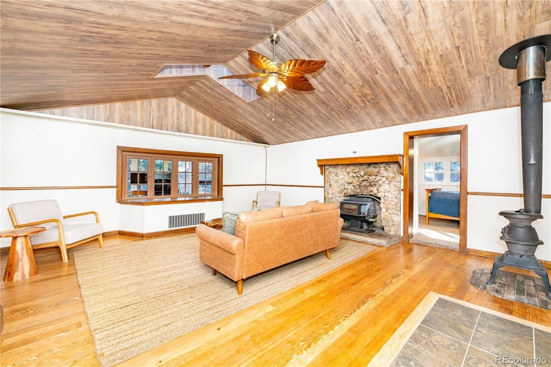 9079 Murphy Gulch Rd, Littleton, CO 80127