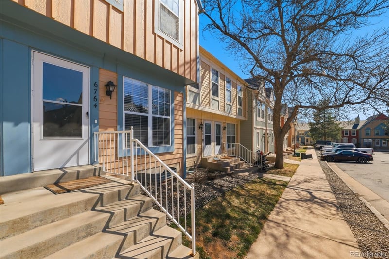 6764 Holland Way, Littleton, CO 80128