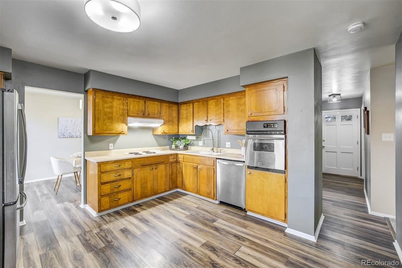 2514 Logan Cir, Colorado Springs, CO 80907