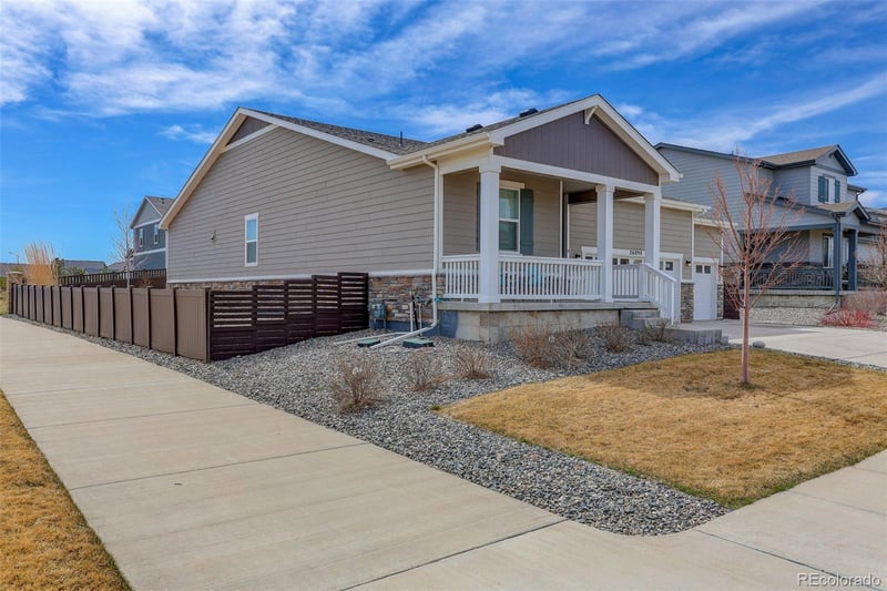 26898 1st Pl, Aurora, CO 80018