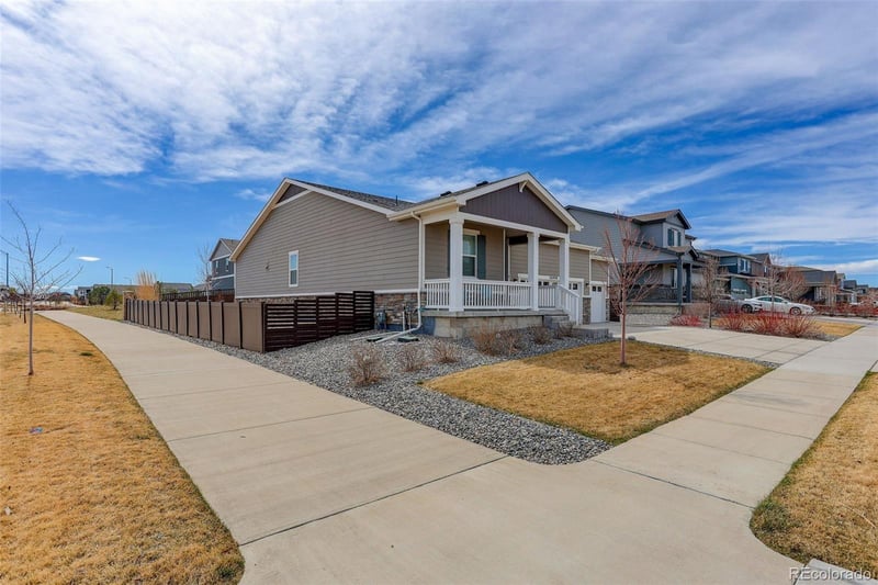 26898 1st Pl, Aurora, CO 80018