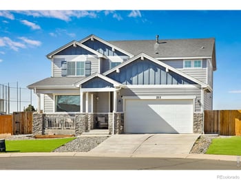 211 Linden Oaks Dr, Ault, CO 80610