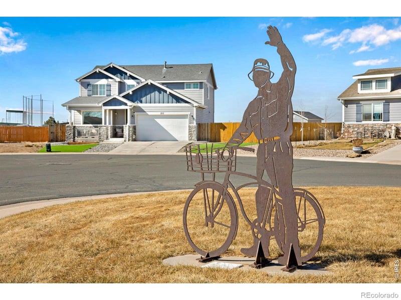 211 Linden Oaks Dr, Ault, CO 80610