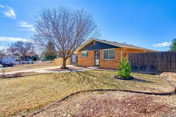 737 Goss Dr, Longmont, CO 80504