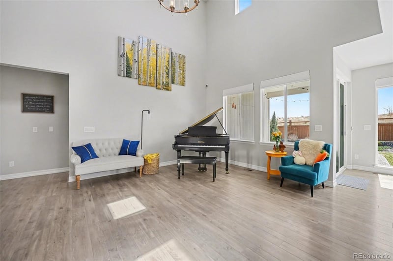 18860 92nd Dr, Arvada, CO 80007