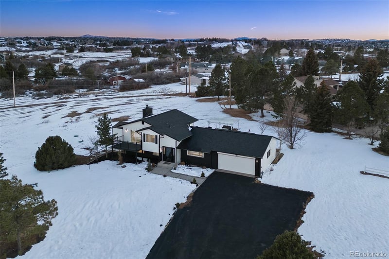 9232 Surrey Dr, Castle Rock, CO 80108