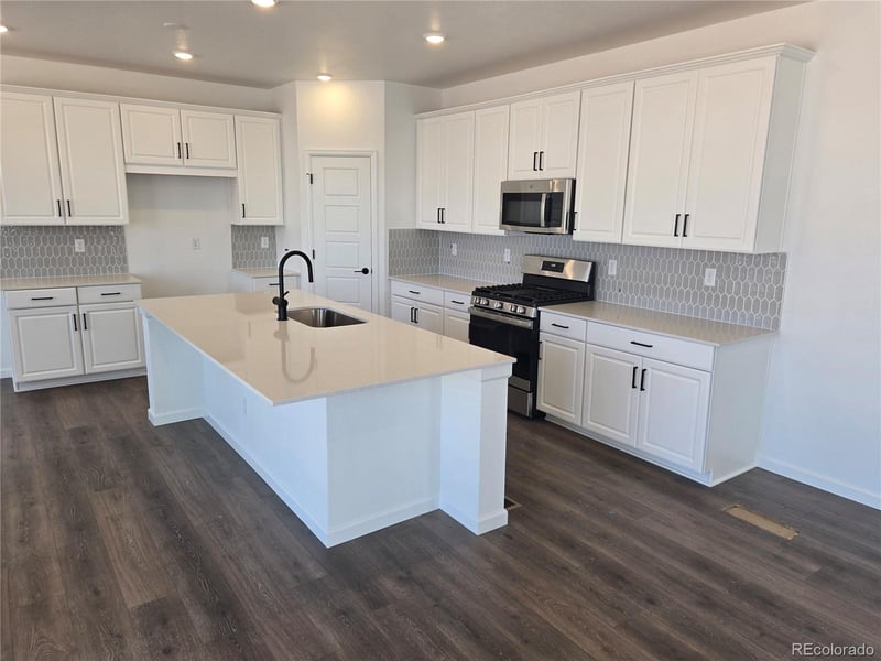 8742 Yellowcress St, Littleton, CO 80125