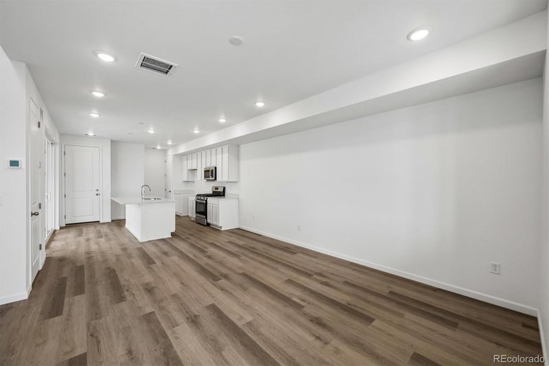 21353 67th Ave, Aurora, CO 80019