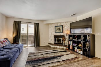 15594 Arizona Ave #208, Aurora, CO 80017