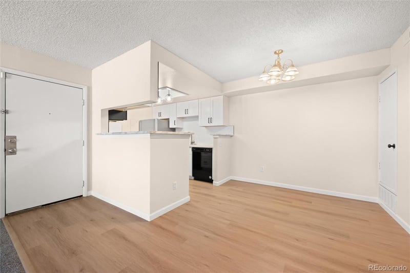 1792 Pitkin Cir #A, Aurora, CO 80017