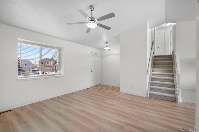 4542 Gibraltar St, Centennial, CO 80015