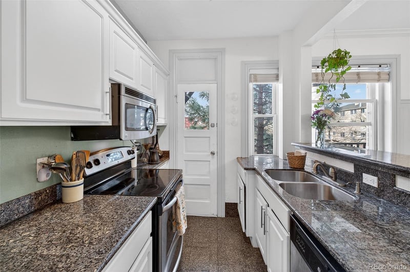 1376 Pearl St #203, Denver, CO 80203