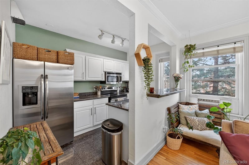 1376 Pearl St #203, Denver, CO 80203