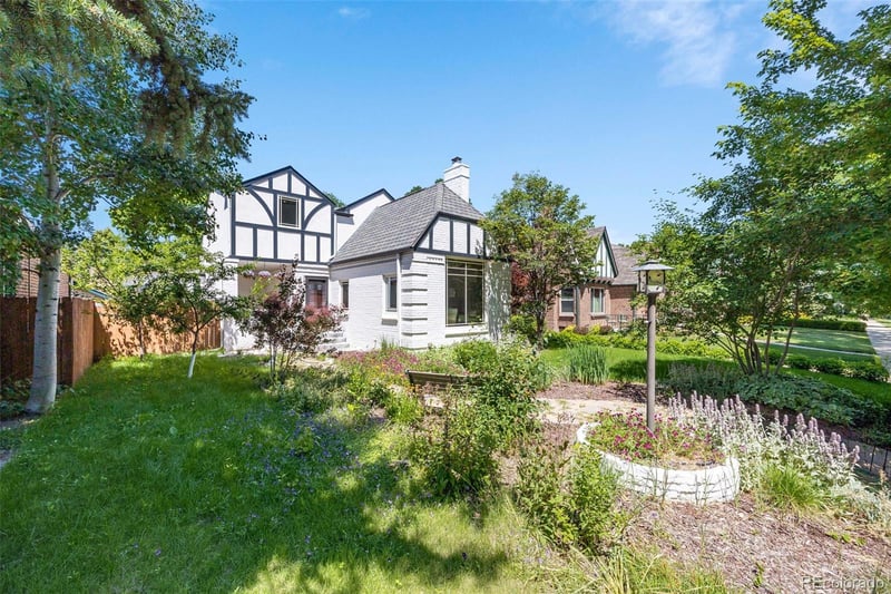 2231 Leyden St, Denver, CO 80207
