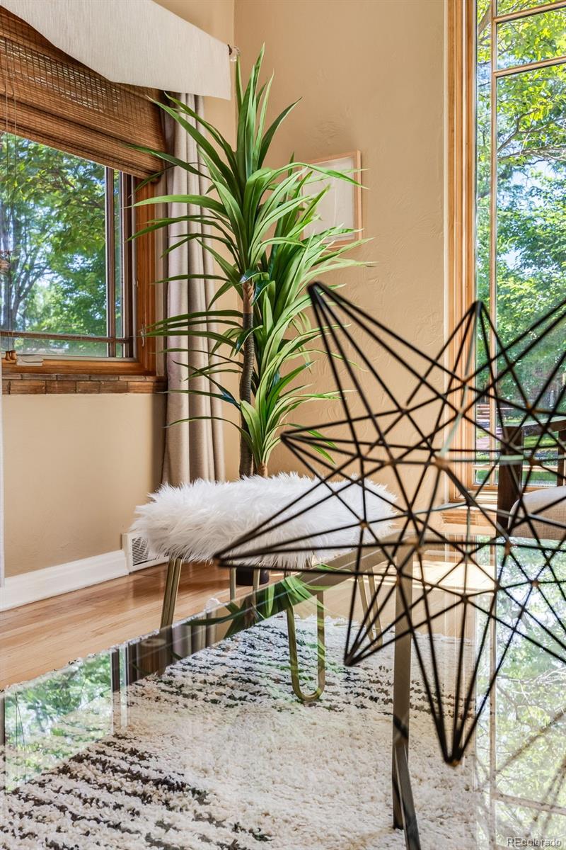 2231 Leyden St, Denver, CO 80207