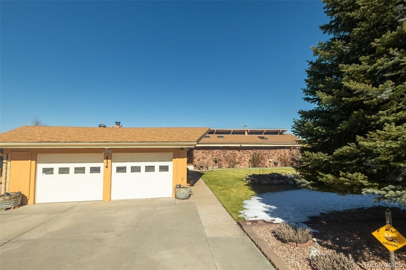 414 Chamberlin Pl, Colorado Springs, CO 80906