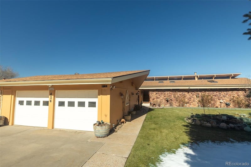 414 Chamberlin Pl, Colorado Springs, CO 80906