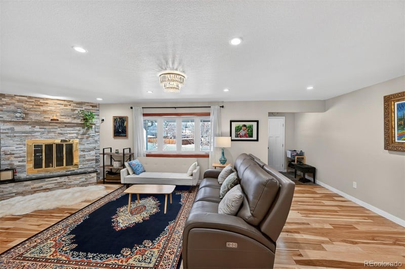 90 Ammons St, Lakewood, CO 80226