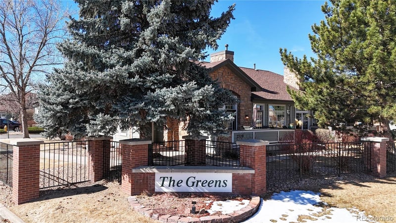 2709 Greens Ct, Littleton, CO 80123