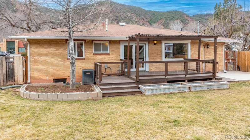 1809 Grand Ave, Glenwood Springs, CO 81601