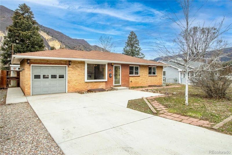 1809 Grand Ave, Glenwood Springs, CO 81601