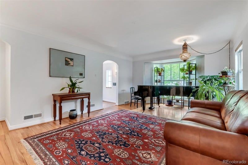 2520 Locust St, Denver, CO 80207