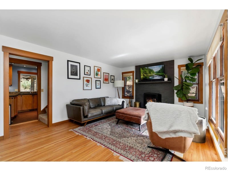 39 Spring Ln, Boulder, CO 80302