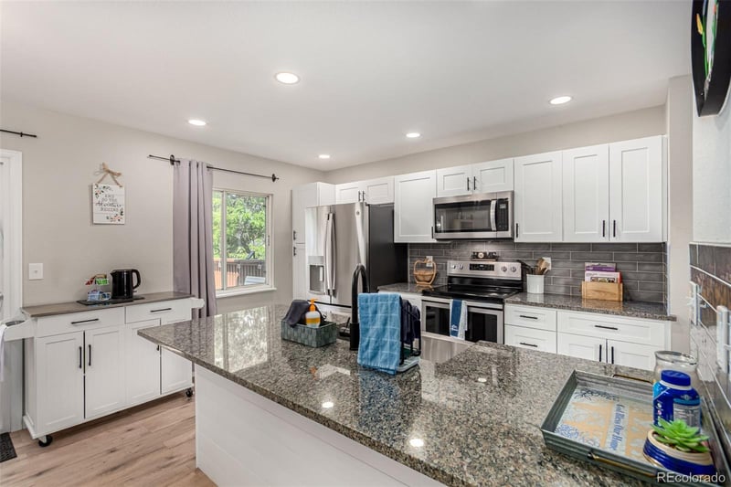 21550 Alamo Pl, Centennial, CO 80015