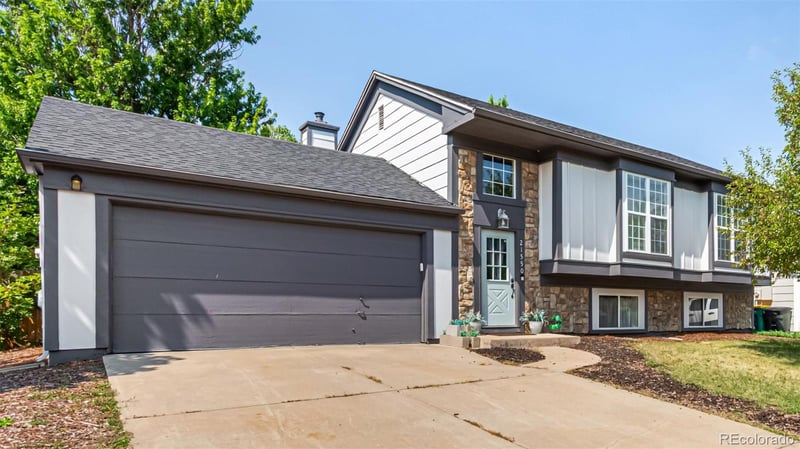 21550 Alamo Pl, Centennial, CO 80015