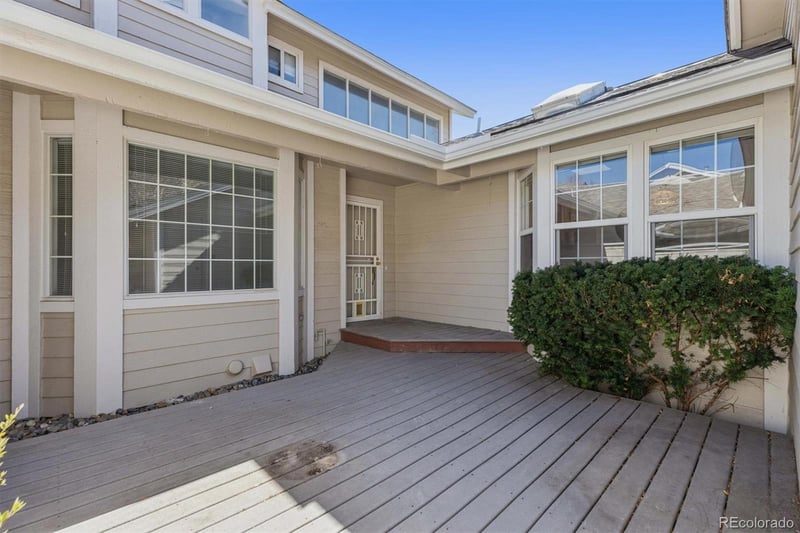 9320 Miles Dr, Lone Tree, CO 80124