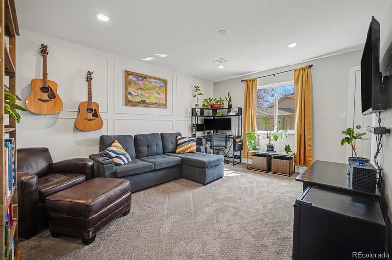 972 Miller St, Lakewood, CO 80226