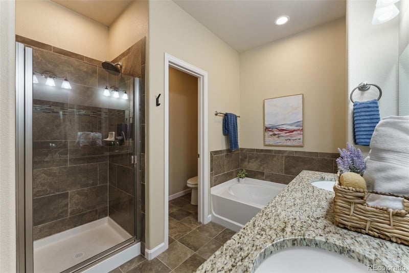 11250 Florence St #16E, Commerce City, CO 80640