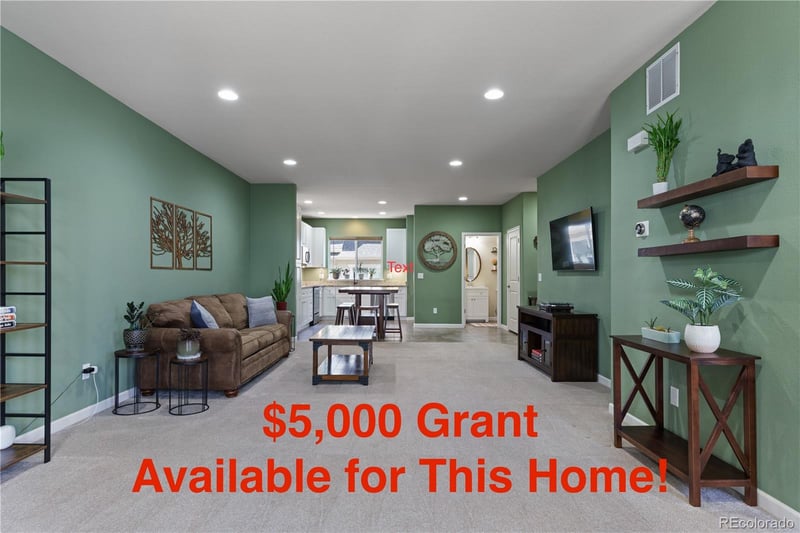 11250 Florence St #16E, Commerce City, CO 80640