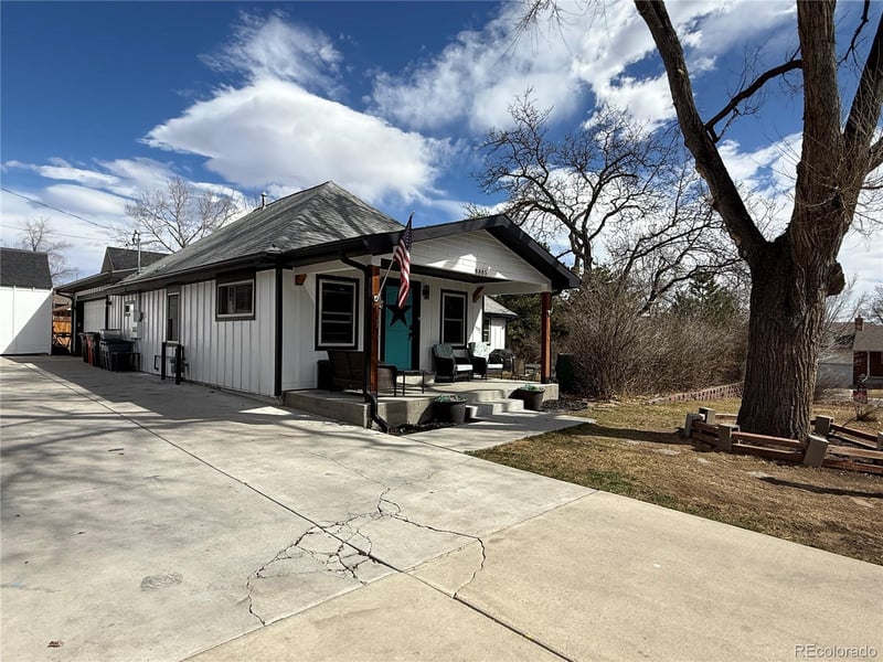 8885 64th Pl, Arvada, CO 80004