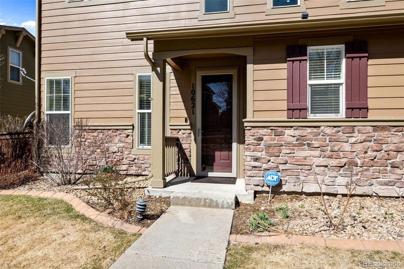10621 Ashfield St, Highlands Ranch, CO 80126