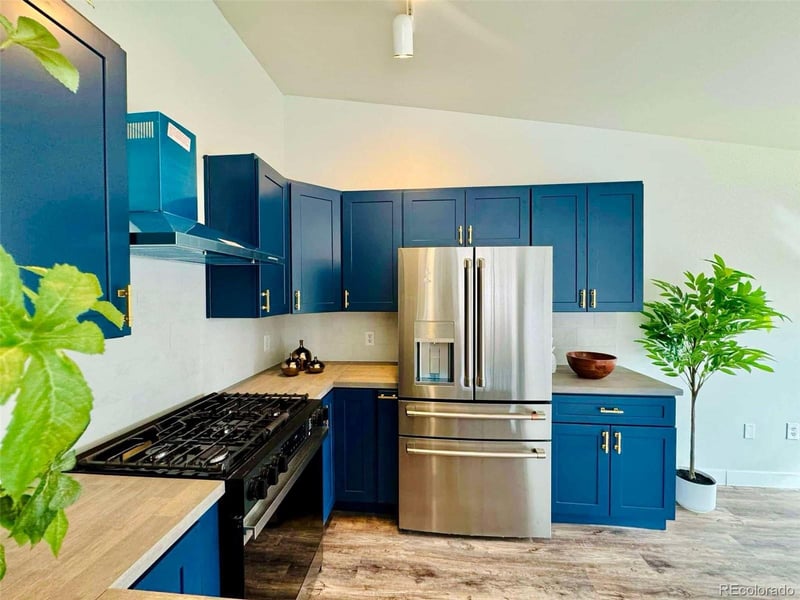 8468 Thunder Ridge Way #202, Highlands Ranch, CO 80126