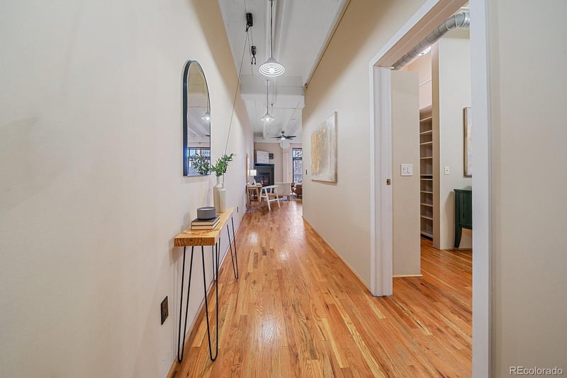 1800 Lawrence St #308, Denver, CO 80202