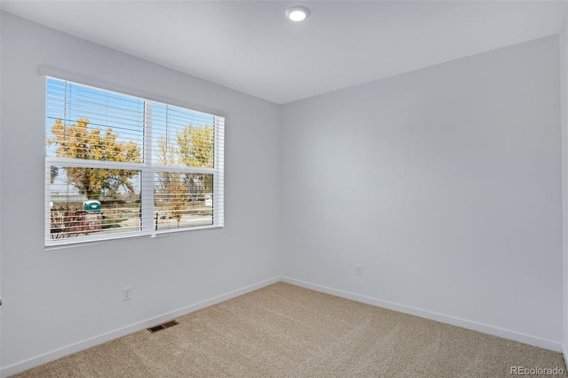 1715 Knobby Pine Dr, Fort Collins, CO 80528