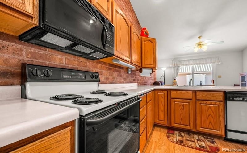 2106 Chatalet Ln #I, Pueblo, CO 81005