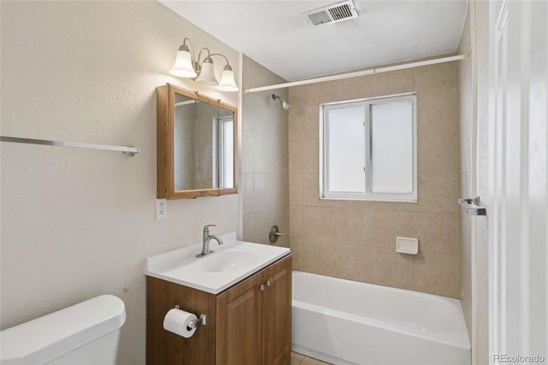 665-671 Miller Ct, Lakewood, CO 80215