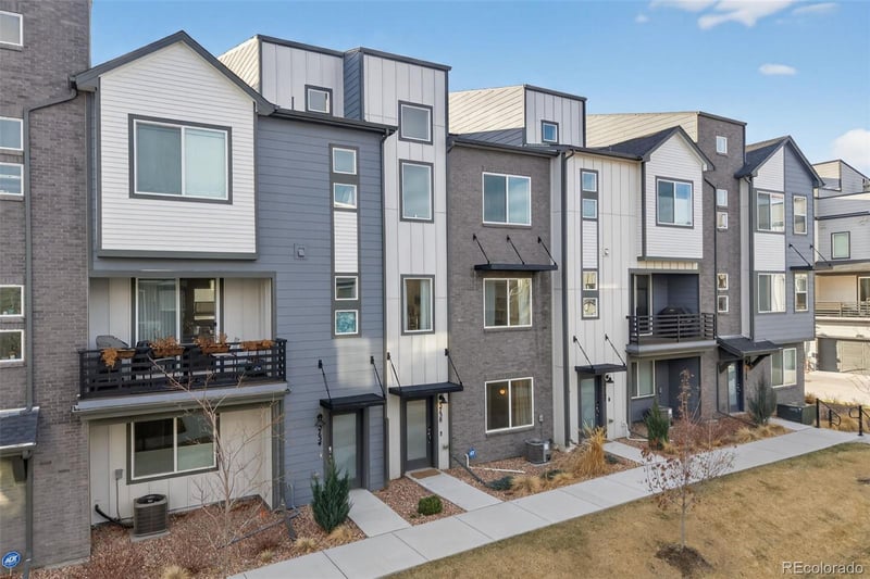 5738 Vivian St, Arvada, CO 80002