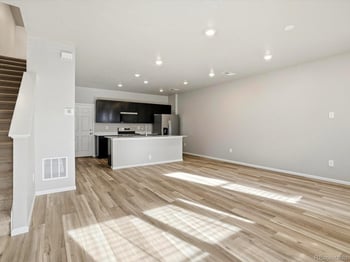 21244 65th Dr, Aurora, CO 80019