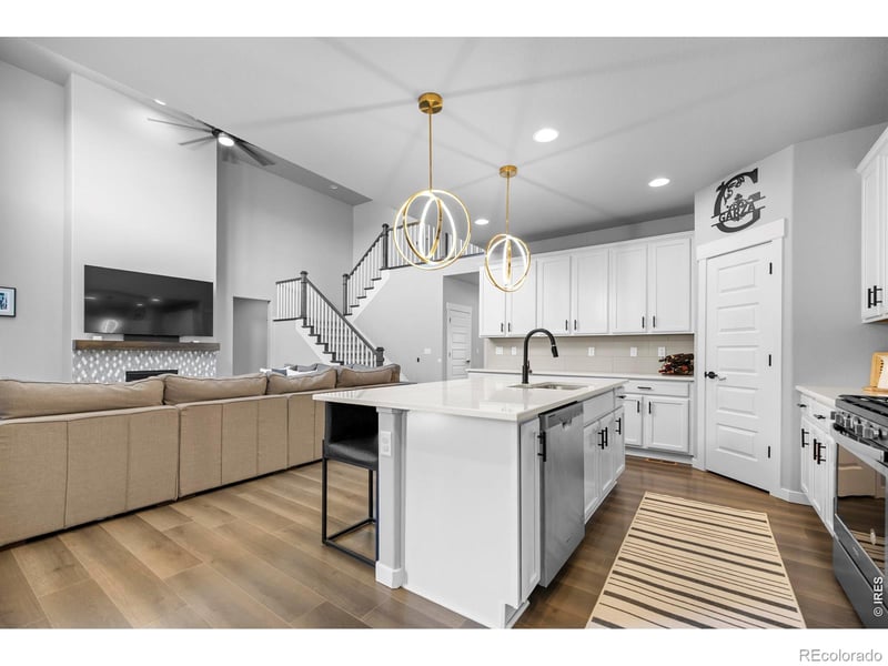 2102 Bouquet Dr, Windsor, CO 80550