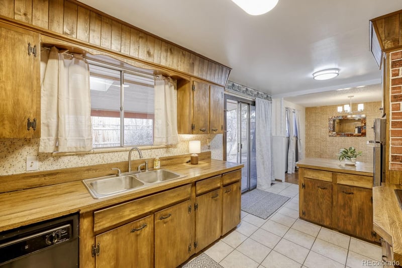 2141 Stacy Dr, Denver, CO 80221