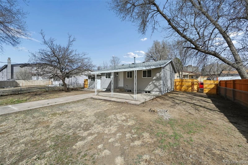 1901 Whitman Rd, Colorado Springs, CO 80910